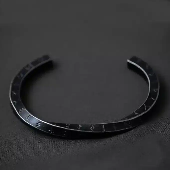 N8070 Bracelet vikings homme torsadé runes acier inoxydable - Bijoux Bracelets en ligne Ninanina