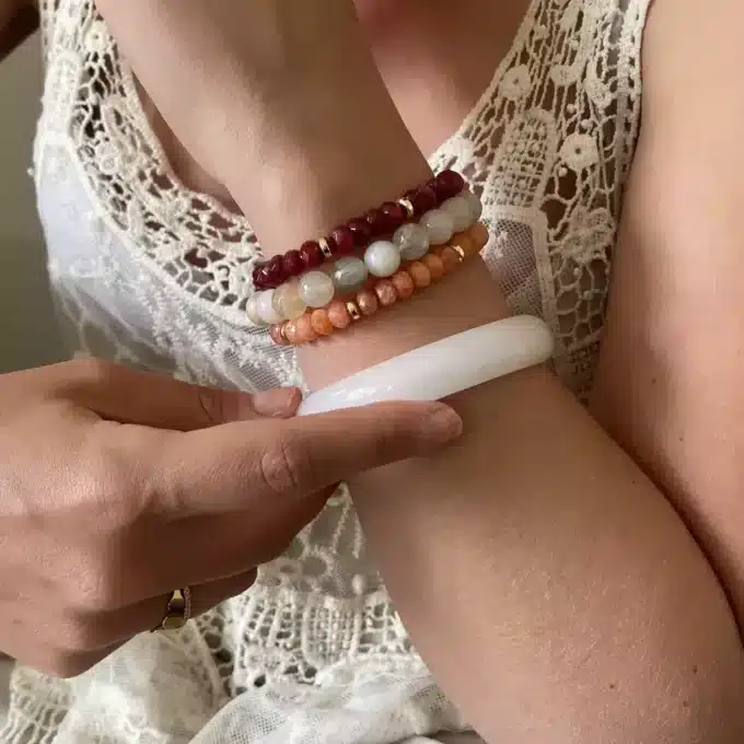 N8084a Bracelet Pierre Rose Fushia Calcédoine Hématite Doré - Bijoux Bracelets en ligne Ninanina