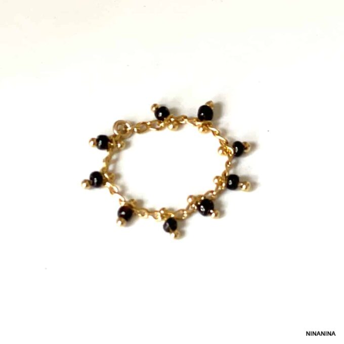 N8137 Bague Perlée Femme chainette laiton doré perles noires - Bijoux Bagues en ligne Ninanina