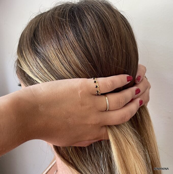 N8137d Bague Perlée Femme chainette laiton doré perles noires - Bijoux Bagues en ligne Ninanina
