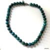 Collier Grosses Perles Bleu Vert En Chrysocolle 10mm Fait Main En France Ninanina non porté sur fond blanc