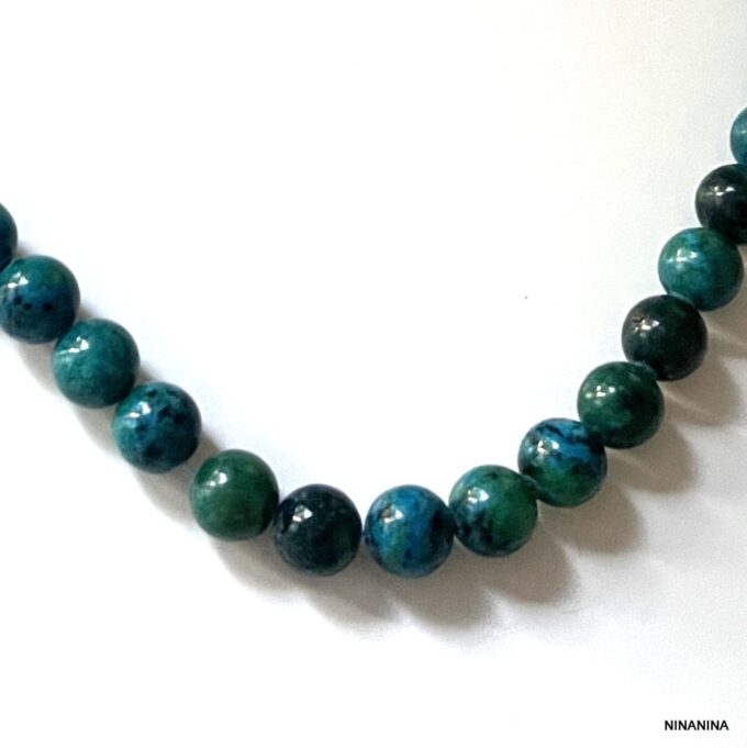Détails des perles composant le Collier Grosses Perles Bleu Vert En Chrysocolle 10mm Fait Main En France Ninanina