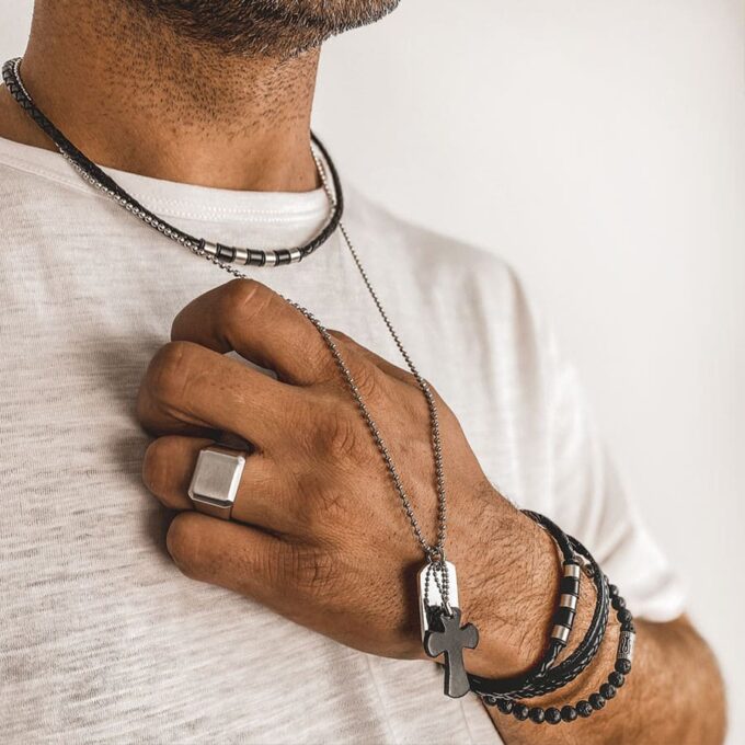 N8306b Ras Du Cou Homme Cuir Tressé Et Acier inoxydable Made In France - Bijoux Colliers hommes tendance en ligne Ninanina