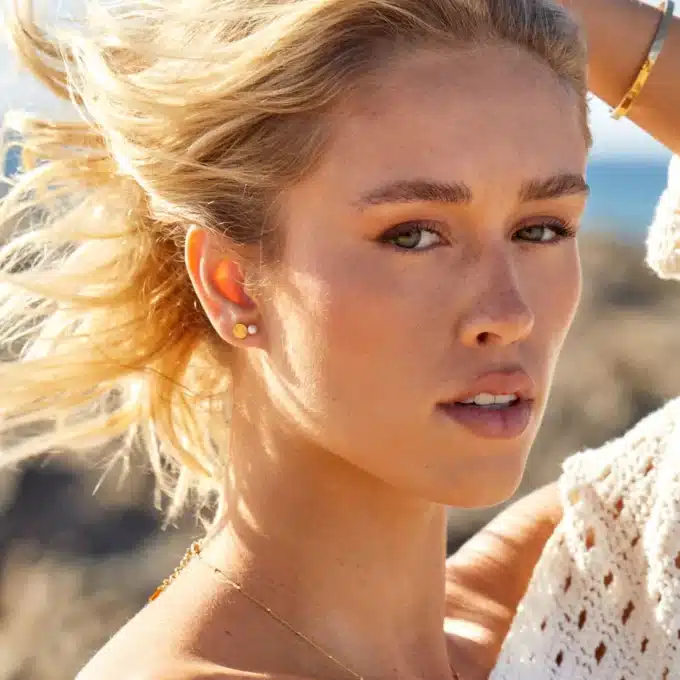 N8385f Boucles D'oreilles Perle Blanche Naturelle - Puces Acier Inoxydable Doré - Bijoux Boucle d'oreille mariage en ligne Ninanina