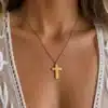 N8657b Pendentif urne funéraire Acier Doré en Forme de Croix - Collier femme - Bijoux colliers funéraires en ligne Ninanina