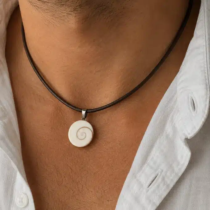 N8666b Pendentif oeil de sainte lucie - Collier homme cordon cuir - Bijoux colliers hommes en ligne Ninanina
