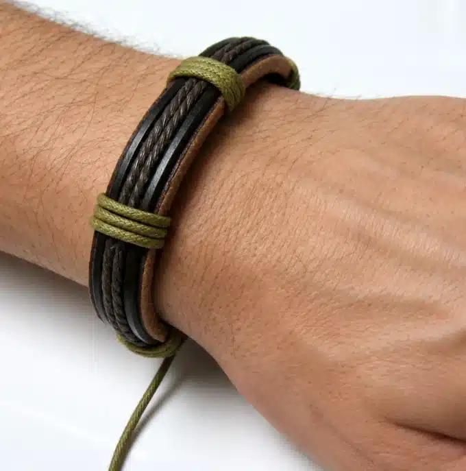 N2740 Bracelet cuir marron réglable par liens coulissants pour homme - Bijoux bracelets hommes en ligne Ninanina