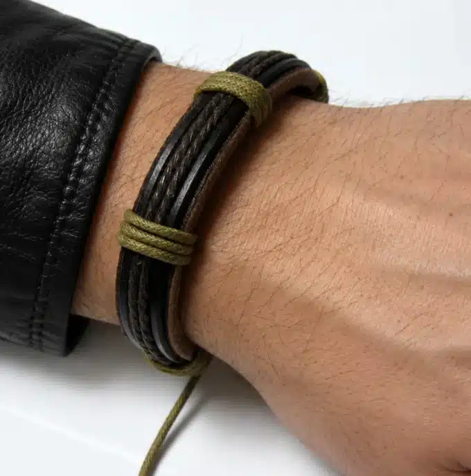 N2740a Bracelet cuir marron réglable par liens coulissants pour homme - Bijoux bracelets hommes en ligne Ninanina